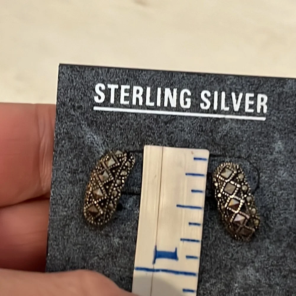 NWOT Sterling Silver Marcasite pierced earrings CW 925